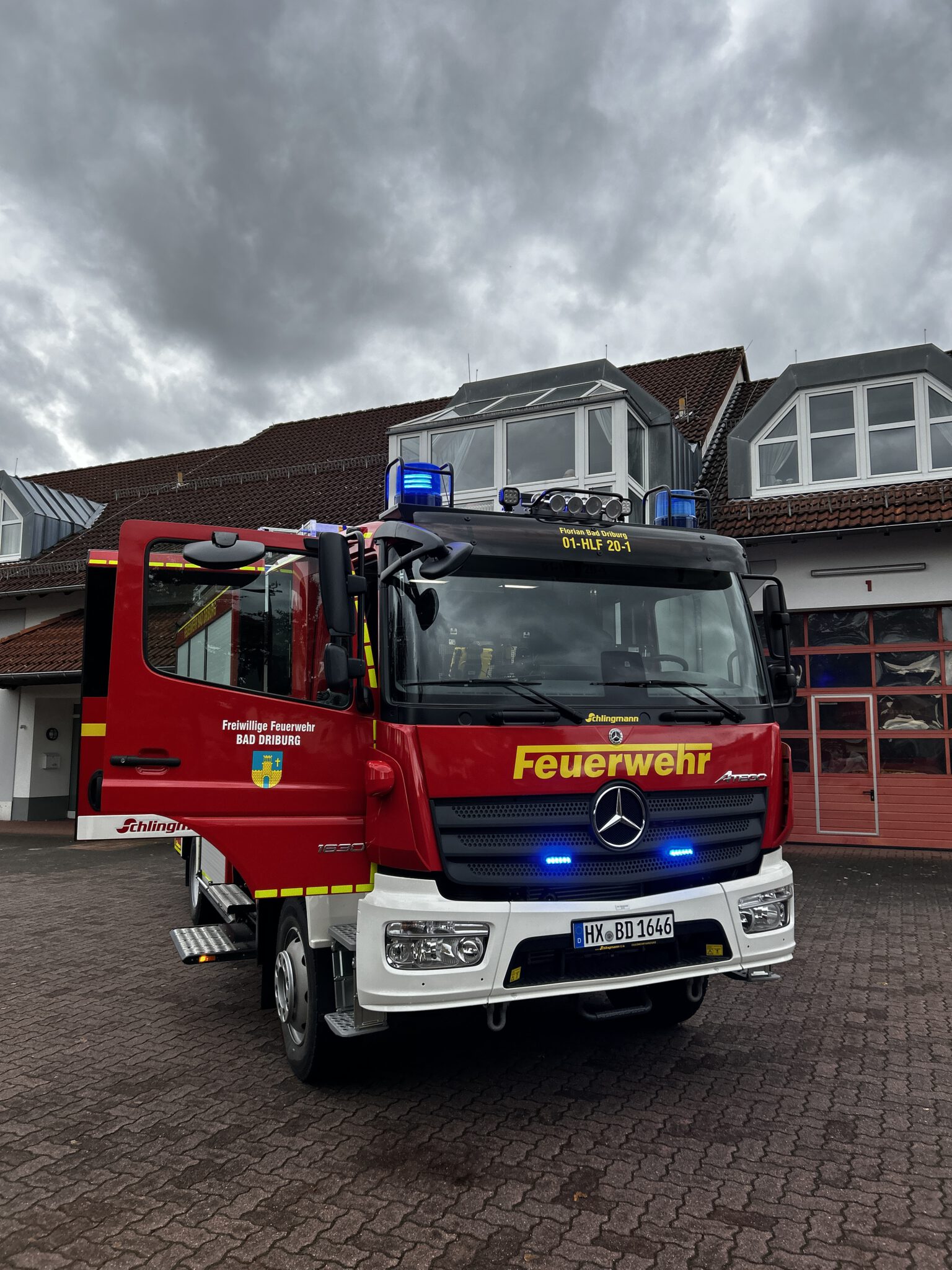 Neue Einsatzfahrzeuge Freiwillige Feuerwehr Bad Driburg